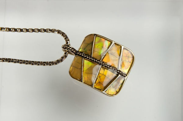 Monet Square Pendant Shell Necklace