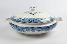 Windsor Clarence Blue & White Serving Dish With Lid