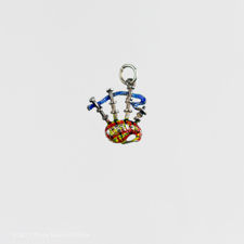 Main view of a silver bagpipes charm.