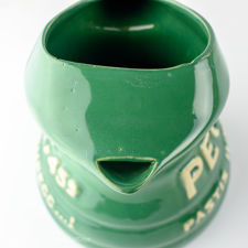 Rim & spout fault detail on a PEC 45 Pastis Impecc Water Jug