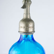 Second close up of metal top on Blue Glass Brasseries de la Manche Siphon