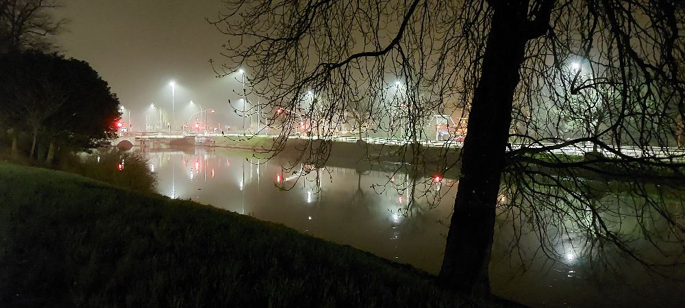 Misty traffic lights opposite the Gentpoortvest, Bruges.
